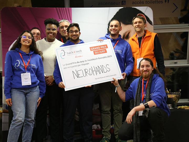Lauréats hackAtech Grand Prix du jury - équipe Neurohands
